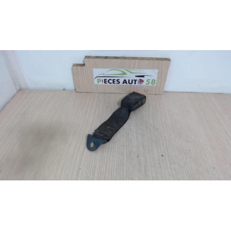 Attache ceinture arriere gauche PEUGEOT  d’occasion