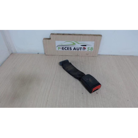 Attache ceinture arriere centrale PEUGEOT  d’occasion