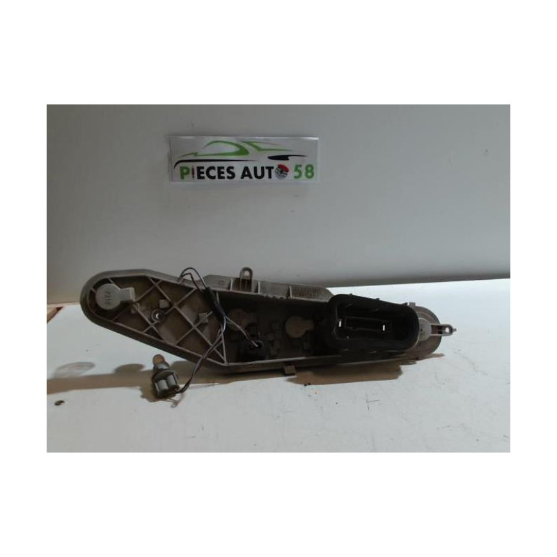Platine feu arriere droit SKODA ROOMSTER PHASE 1 d’occasion