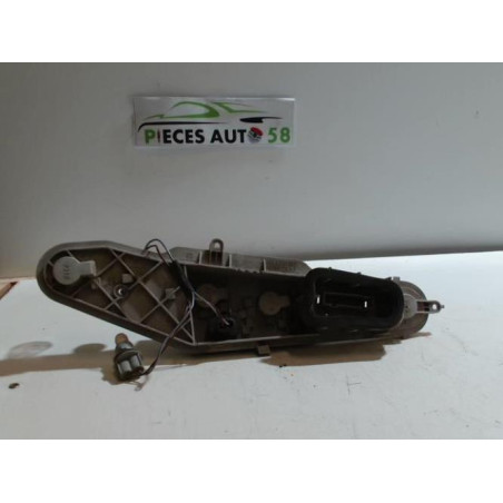 Platine feu arriere droit SKODA ROOMSTER PHASE 1 d’occasion