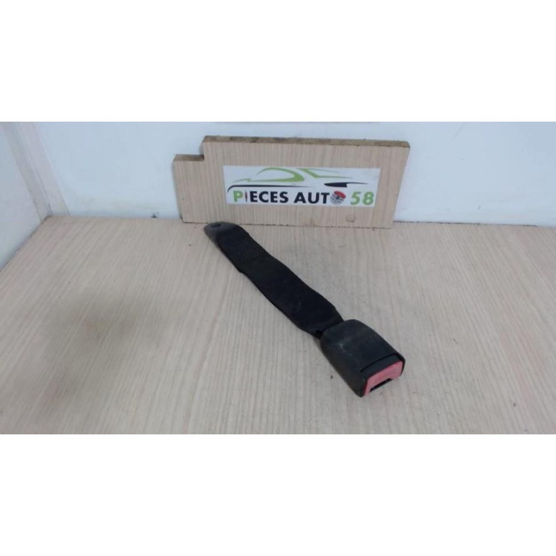 Attache ceinture arriere centrale CITROEN  d’occasion