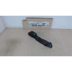 Attache ceinture arriere centrale PEUGEOT  d’occasion