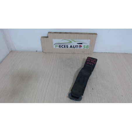 Attache ceinture arriere gauche PEUGEOT 106 PHASE 2 d’occasion