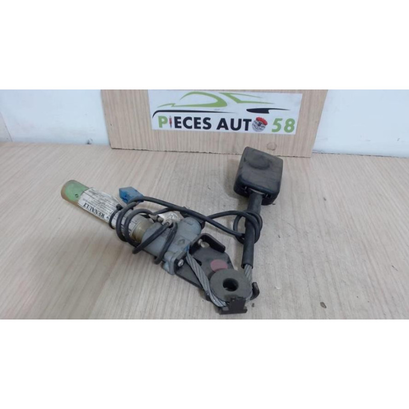 Pretensionneur de ceinture avant gauche RENAULT EXPRESS PHASE 2 d’occasion