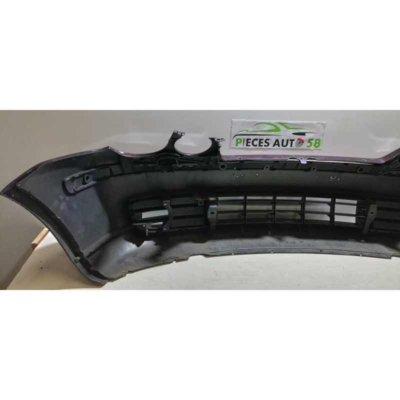 Pare choc avant VOLKSWAGEN POLO 4 PHASE 1 d’occasion