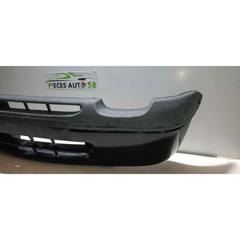 Pare choc avant RENAULT TWINGO 1 PHASE 3 d’occasion