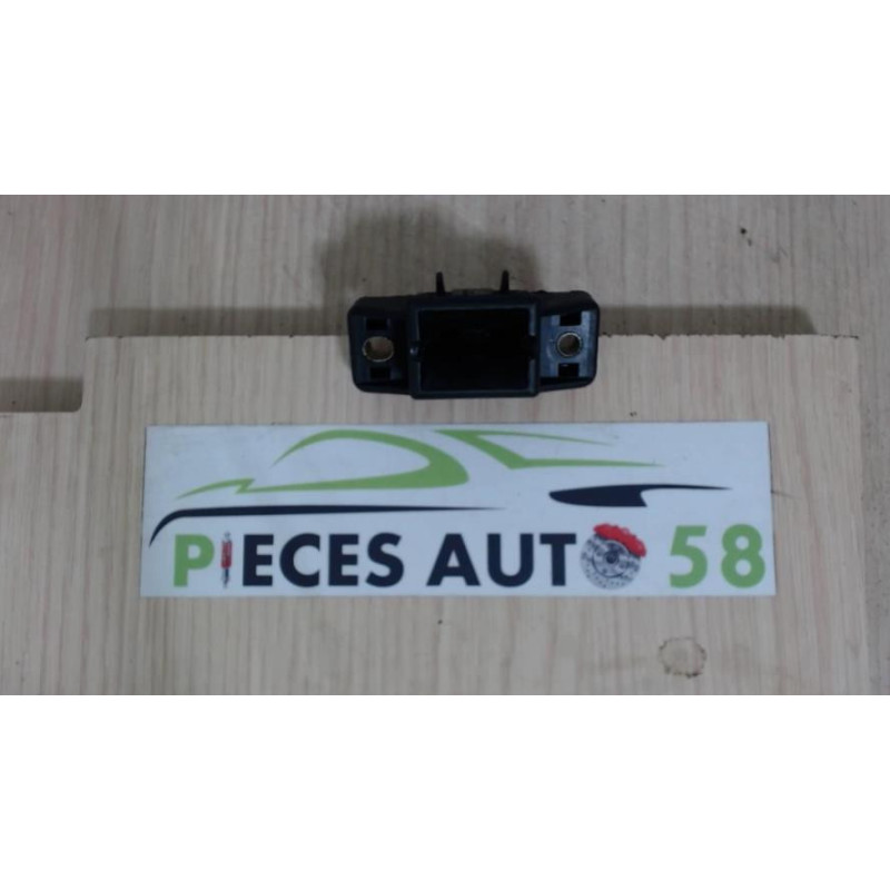 Serrure de coffre RENAULT  d’occasion