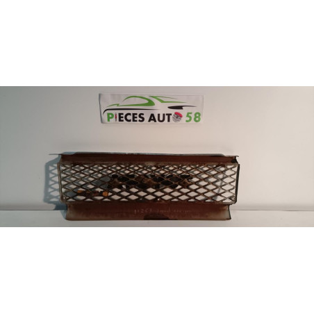 Calandre TOYOTA 2.4 D 70 8V 4X4 d’occasion