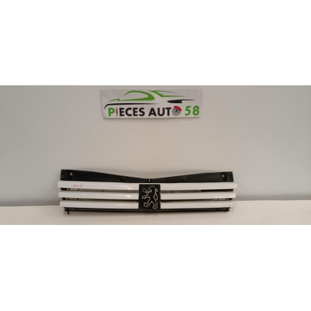 Calandre PEUGEOT 205 PHASE 2 d’occasion