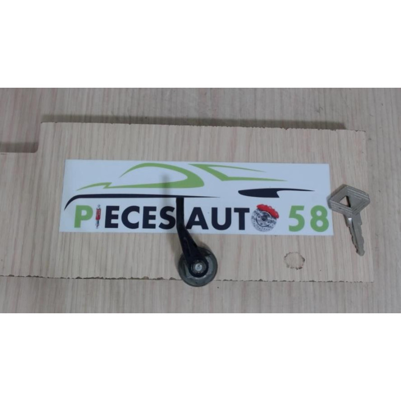 Barillet porte avant droite RENAULT  d’occasion