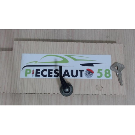 Barillet porte avant droite RENAULT  d’occasion