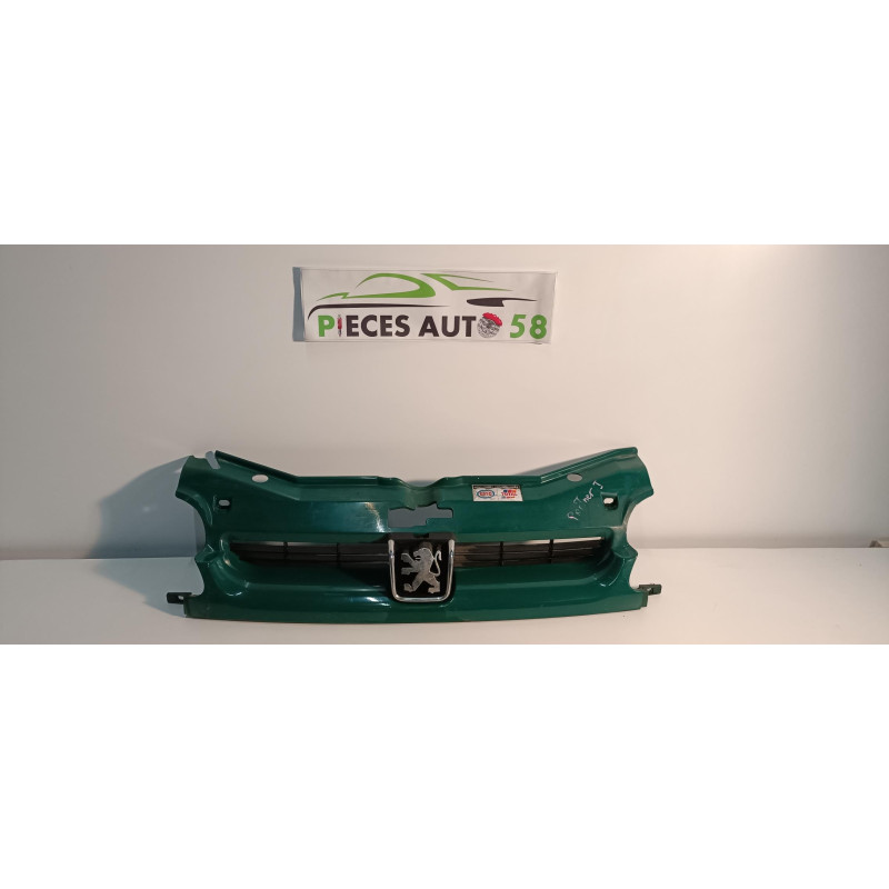 Calandre PEUGEOT PARTNER 1 PHASE 1 d’occasion