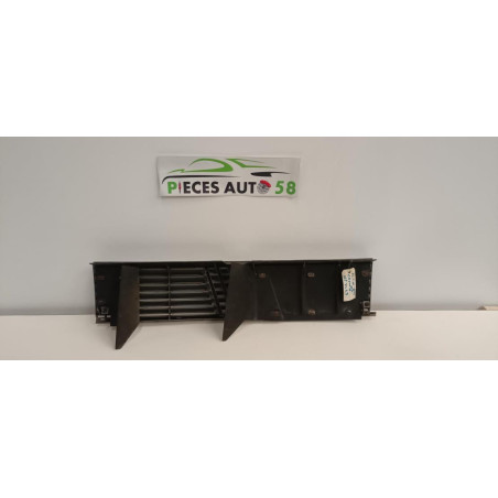 Calandre FIAT CROMA 1 PHASE 1 d’occasion