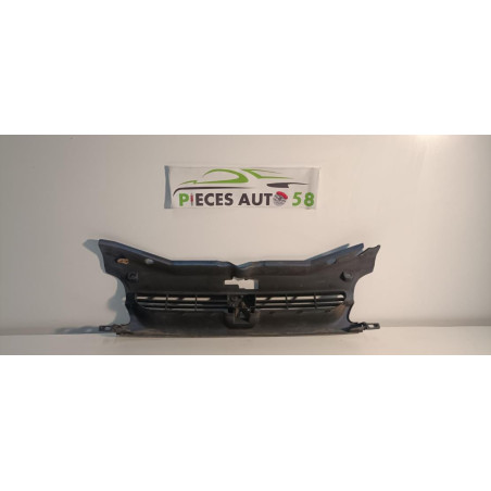 Calandre PEUGEOT PARTNER 1 PHASE 1 d’occasion