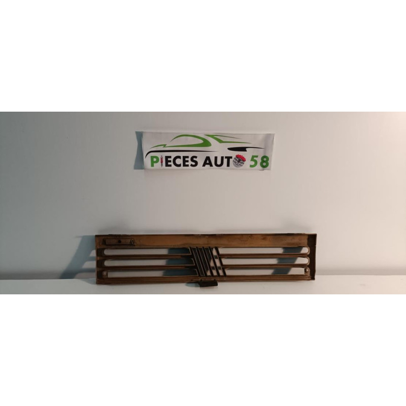 Calandre FIAT PANDA 1 PHASE 1 d’occasion
