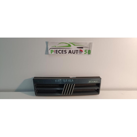 Calandre FIAT TEMPRA PHASE 1 d’occasion