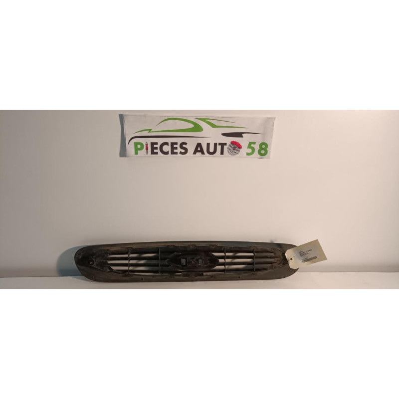 Calandre FORD CLIPPER d’occasion