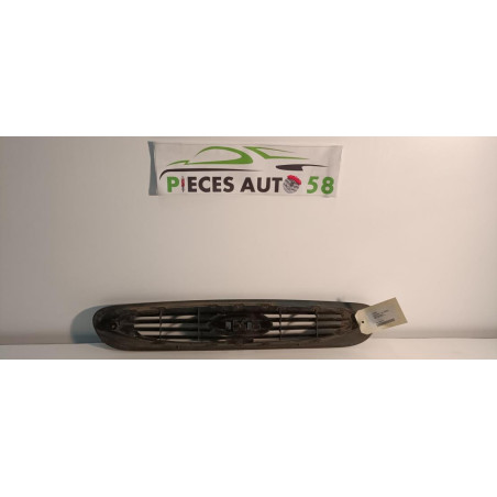 Calandre FORD CLIPPER d’occasion