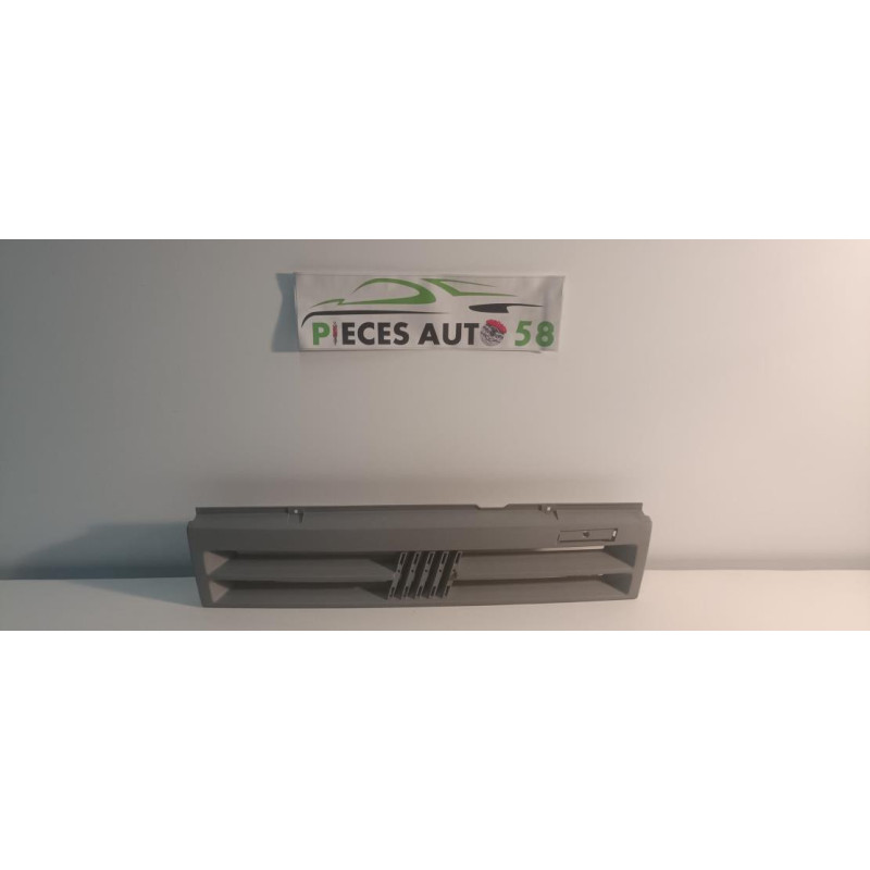 Calandre FIAT UNO PHASE 2 d’occasion