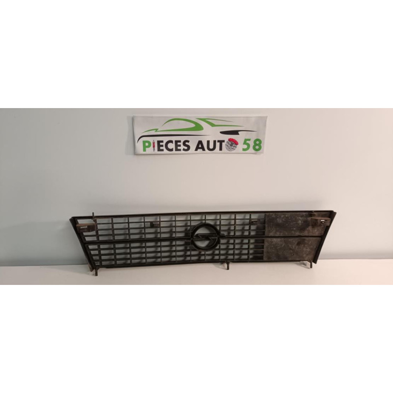 Calandre OPEL KADETT D d’occasion