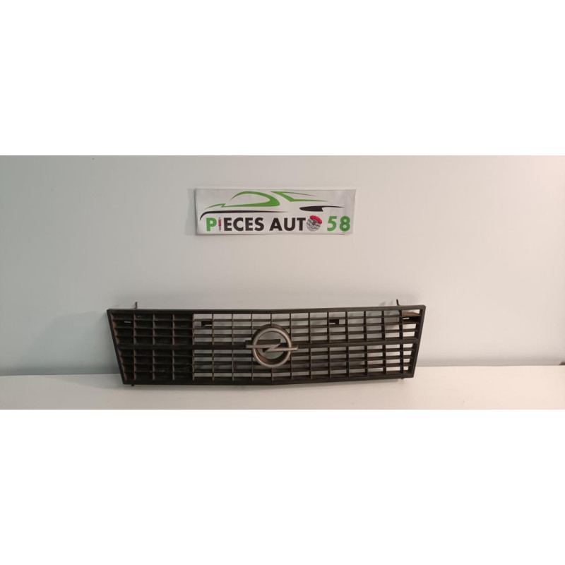 Calandre OPEL KADETT D d’occasion