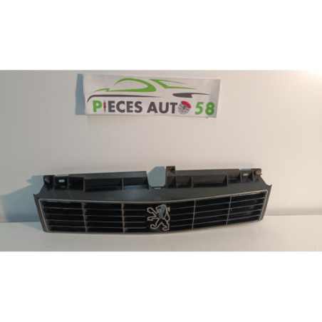 Calandre PEUGEOT 305 PHASE 2 d’occasion
