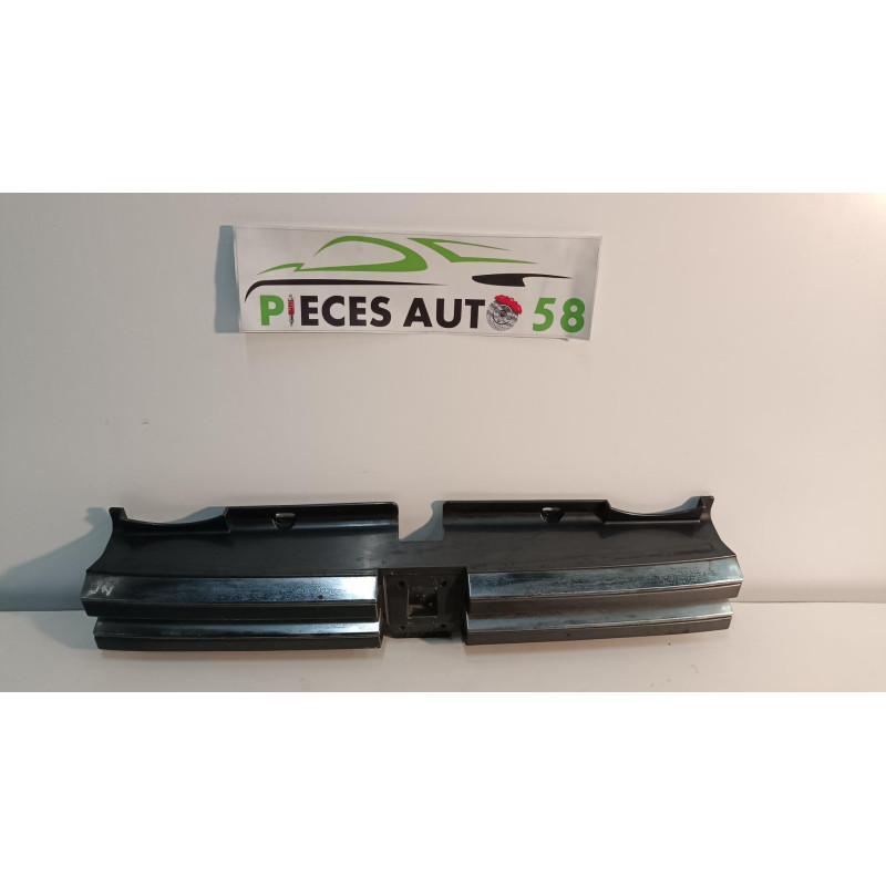 Calandre PEUGEOT 605 PHASE 1 d’occasion