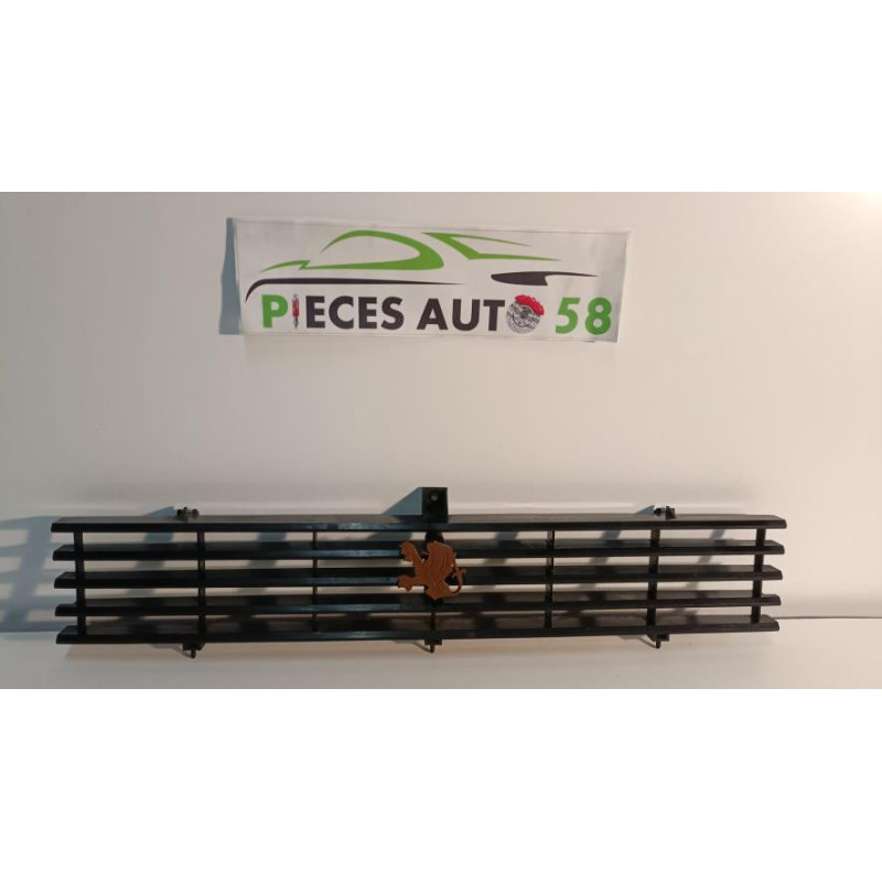 Calandre PEUGEOT 104 d’occasion
