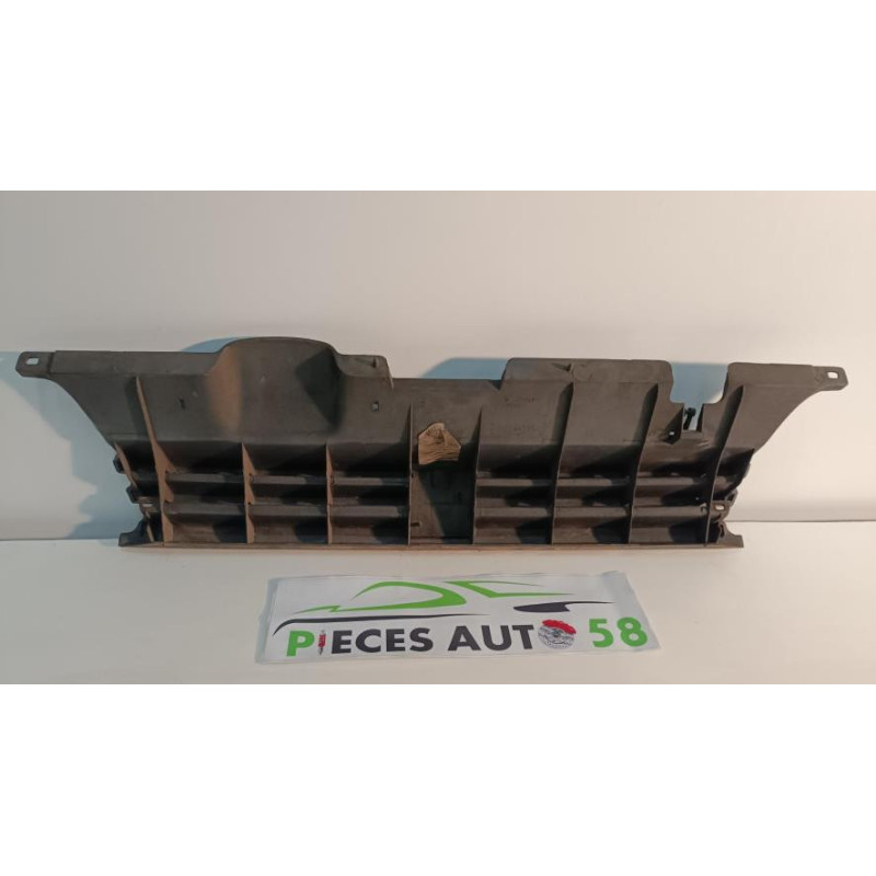 Calandre PEUGEOT 405 PHASE 2 d’occasion