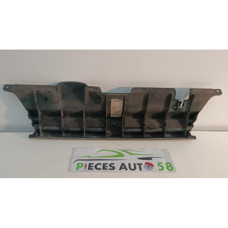 Calandre PEUGEOT 405 PHASE 2 d’occasion