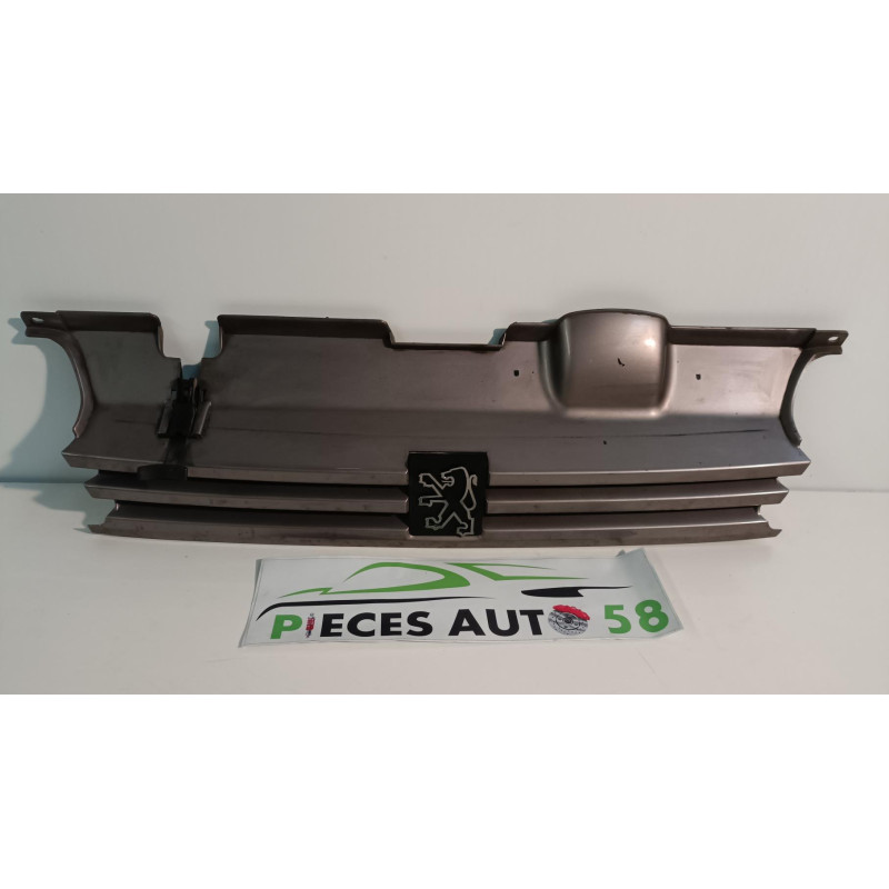 Calandre PEUGEOT 405 PHASE 1 d’occasion