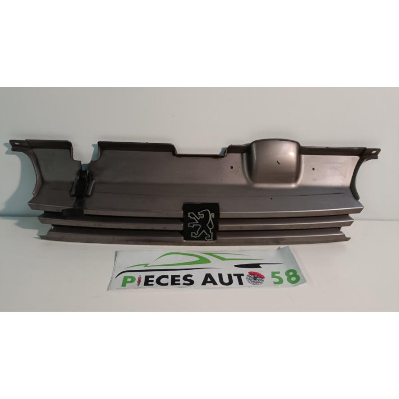 Calandre PEUGEOT 405 PHASE 1 d’occasion