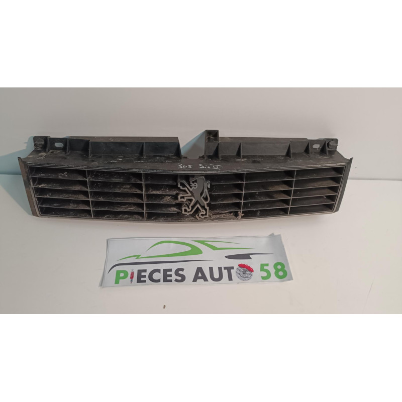 Calandre PEUGEOT 305 PHASE 2 d’occasion