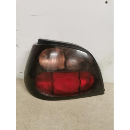 Feu arriere principal gauche (feux) RENAULT MEGANE 1 PHASE 1 d’occasion