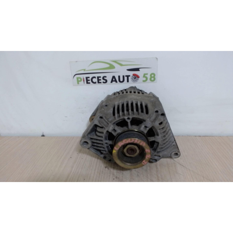 Alternateur RENAULT  d’occasion