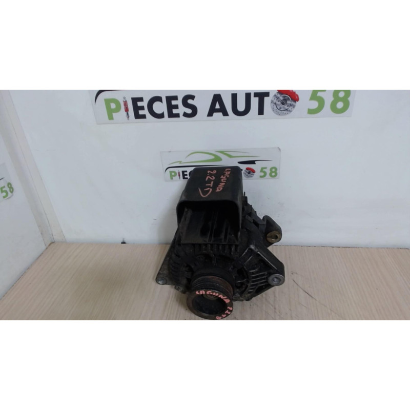 Alternateur RENAULT  d’occasion