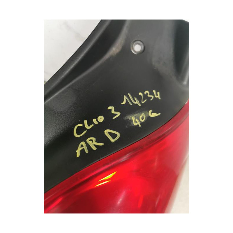 Feu arriere principal droit (feux) RENAULT CLIO 3 PHASE 1 d’occasion