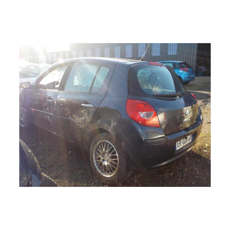 Feu arriere principal droit (feux) RENAULT CLIO 3 PHASE 1 d’occasion