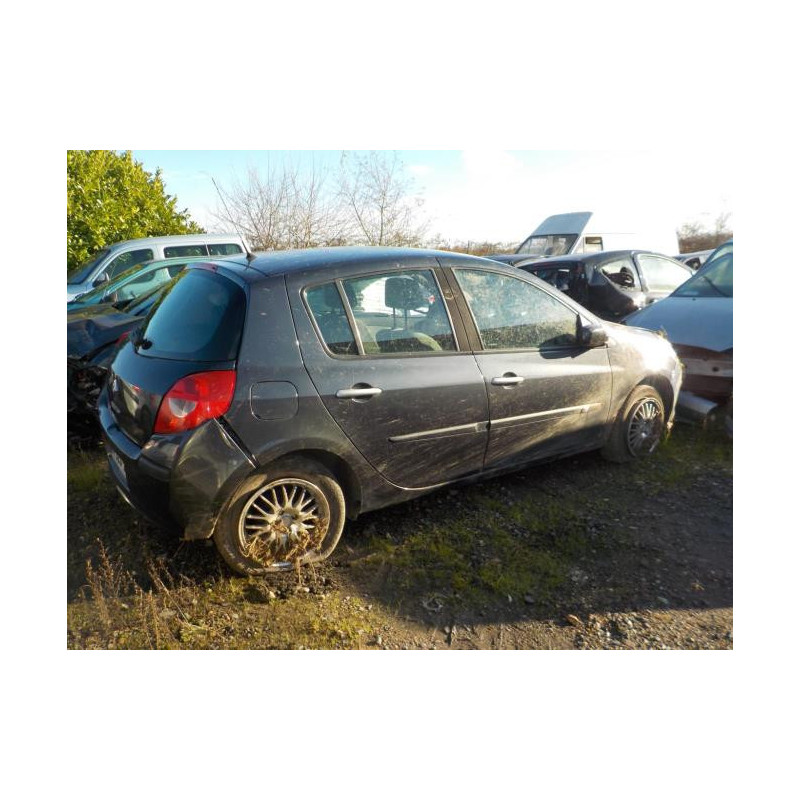 Feu arriere principal droit (feux) RENAULT CLIO 3 PHASE 1 d’occasion