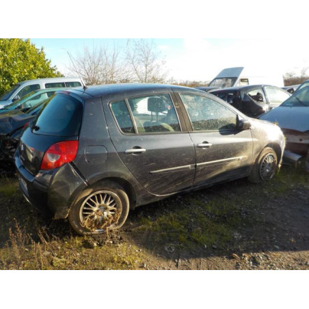 Feu arriere principal droit (feux) RENAULT CLIO 3 PHASE 1 d’occasion