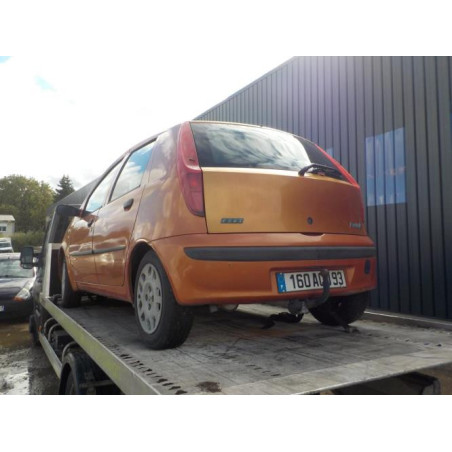 Pare choc avant FIAT PUNTO 2 PHASE 1 d’occasion