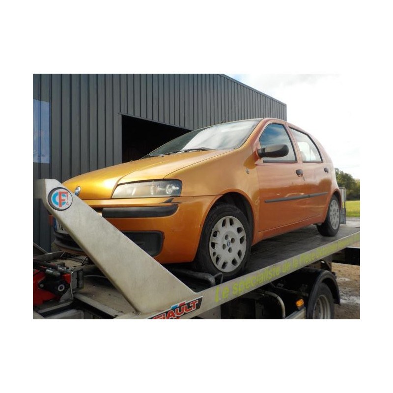 Pare choc avant FIAT PUNTO 2 PHASE 1 d’occasion