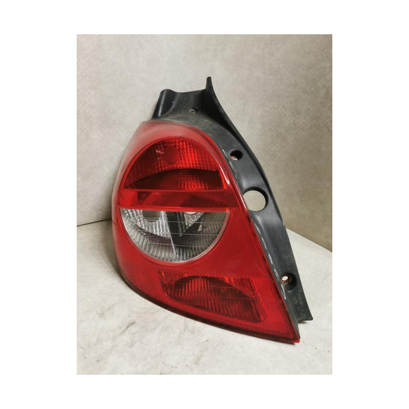Feu arriere principal gauche (feux) RENAULT CLIO 3 PHASE 1 d’occasion
