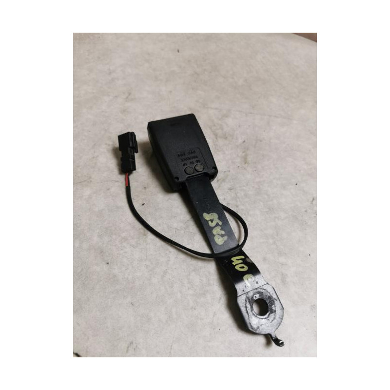 Attache ceinture arriere centrale RENAULT CAPTUR 1 PHASE 1 d’occasion
