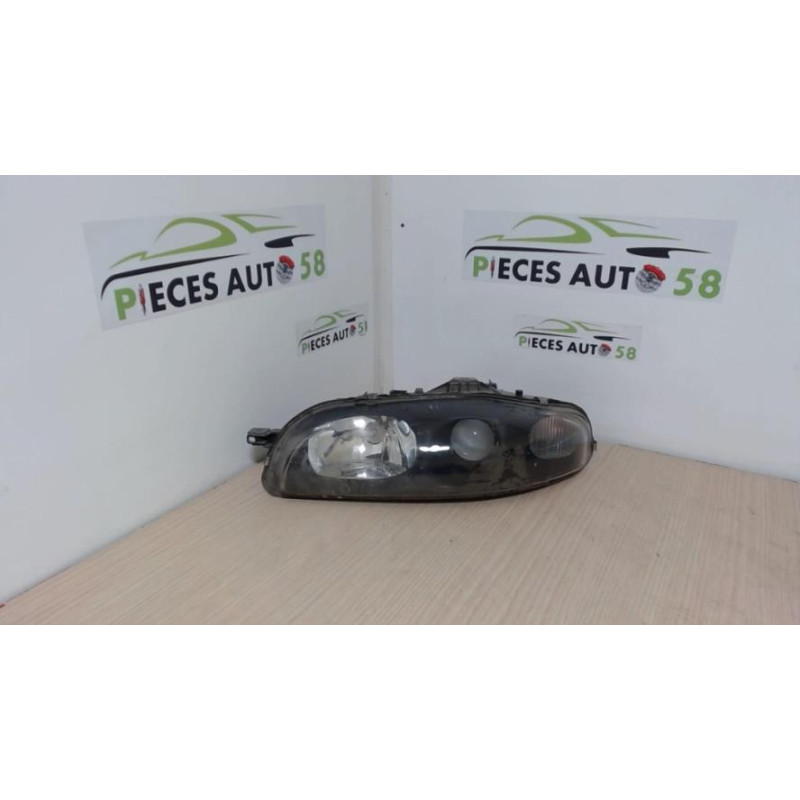 Optique avant principal gauche (feux)(phare) FIAT 2.4 JTD 130 10V d’occasion