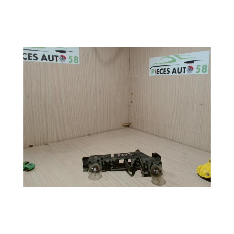 Platine feu arriere droit VOLVO 850 PHASE 2 BREAK d’occasion