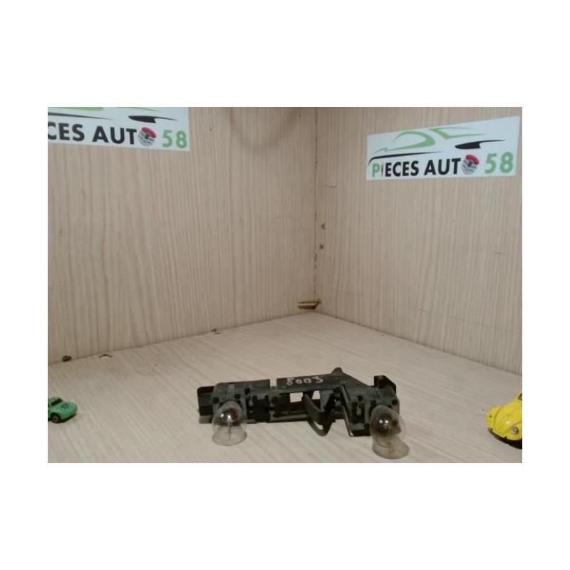 Platine feu arriere droit VOLVO 850 PHASE 2 BREAK d’occasion