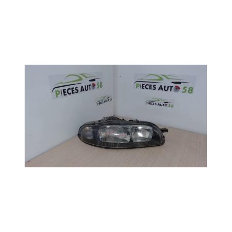 Optique avant principal droit (feux)(phare) FIAT  d’occasion
