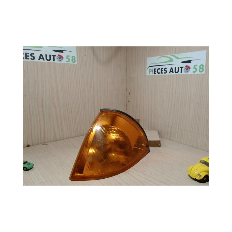 Optique avant secondaire gauche (feux)(clignotant) SUZUKI SWIFT 2 PHASE 2 d’occasion