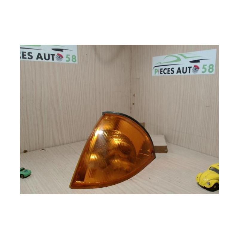 Optique avant secondaire gauche (feux)(clignotant) SUZUKI SWIFT 2 PHASE 2 d’occasion